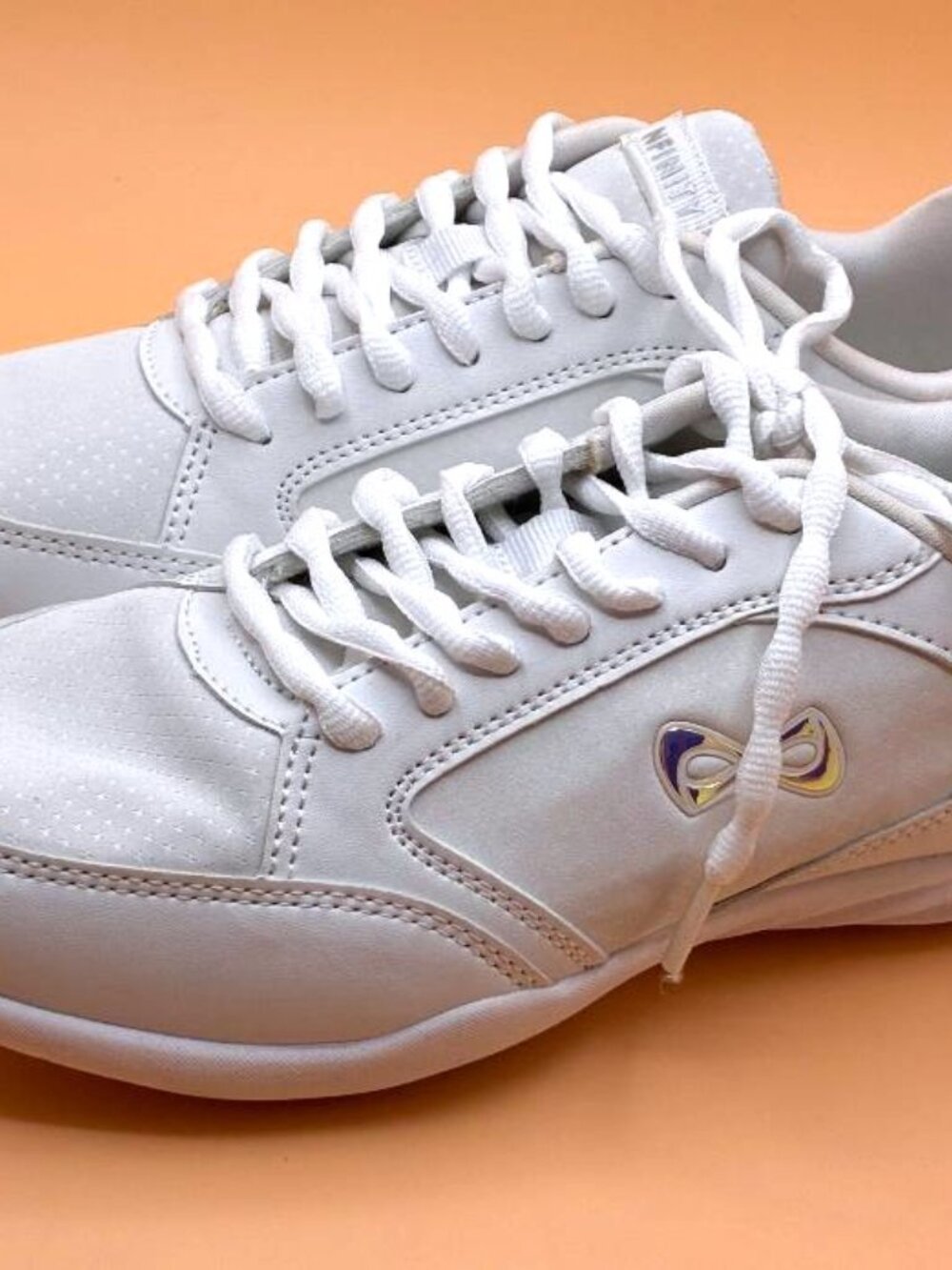 EUC Nfinity Womens 6.5 White Fearless Cheerleading Low Top Cheer Shoes Sneakers - Picture 3 of 13